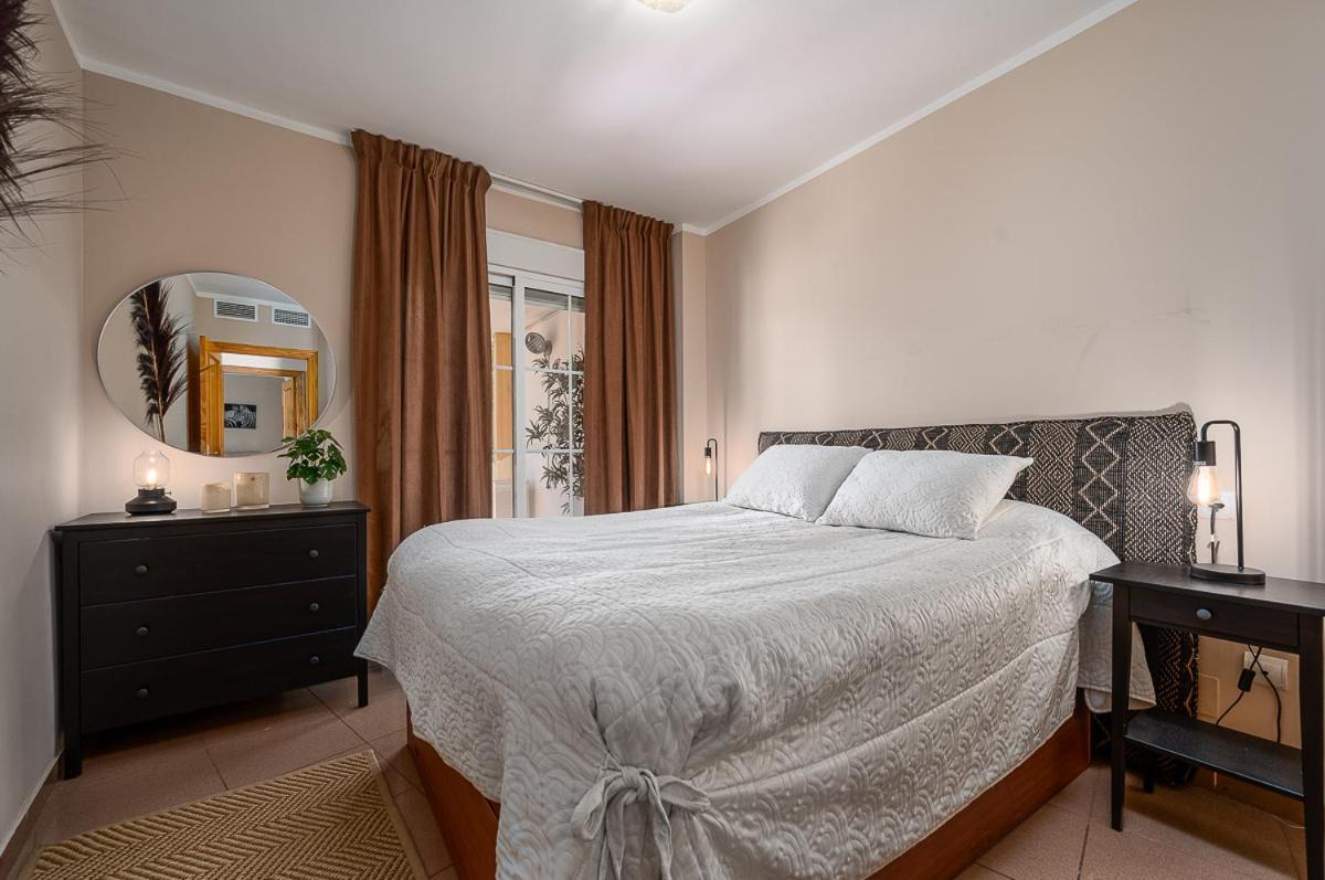 Rubarsal 1E Menyber Apartment เนร์คา ภายนอก รูปภาพ