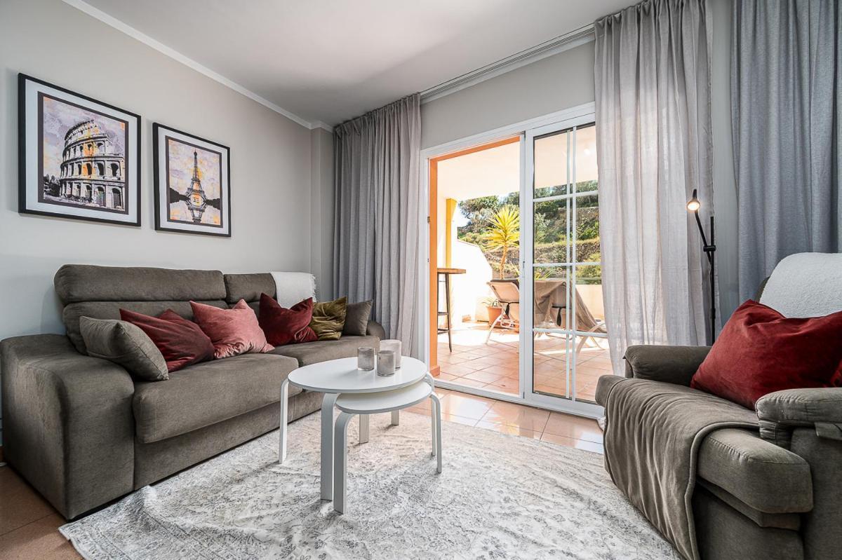 Rubarsal 1E Menyber Apartment เนร์คา ภายนอก รูปภาพ