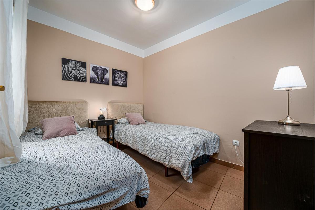 Rubarsal 1E Menyber Apartment เนร์คา ภายนอก รูปภาพ