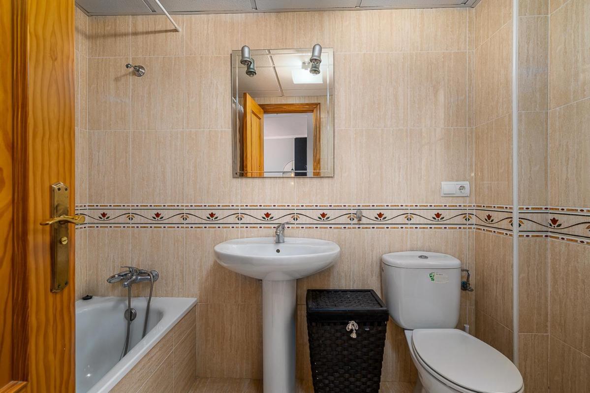 Rubarsal 1E Menyber Apartment เนร์คา ภายนอก รูปภาพ